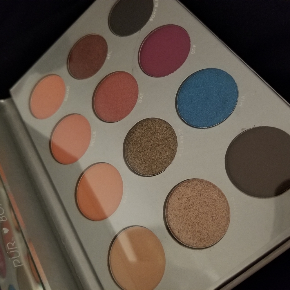 EYESHADOW